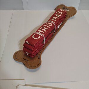 Primitives by Kathy Red and White Merry Christmas Leash